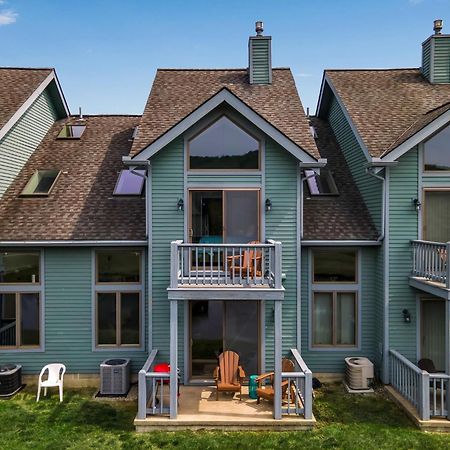 Family Townhouse With Fireplace Еликотвил Екстериор снимка