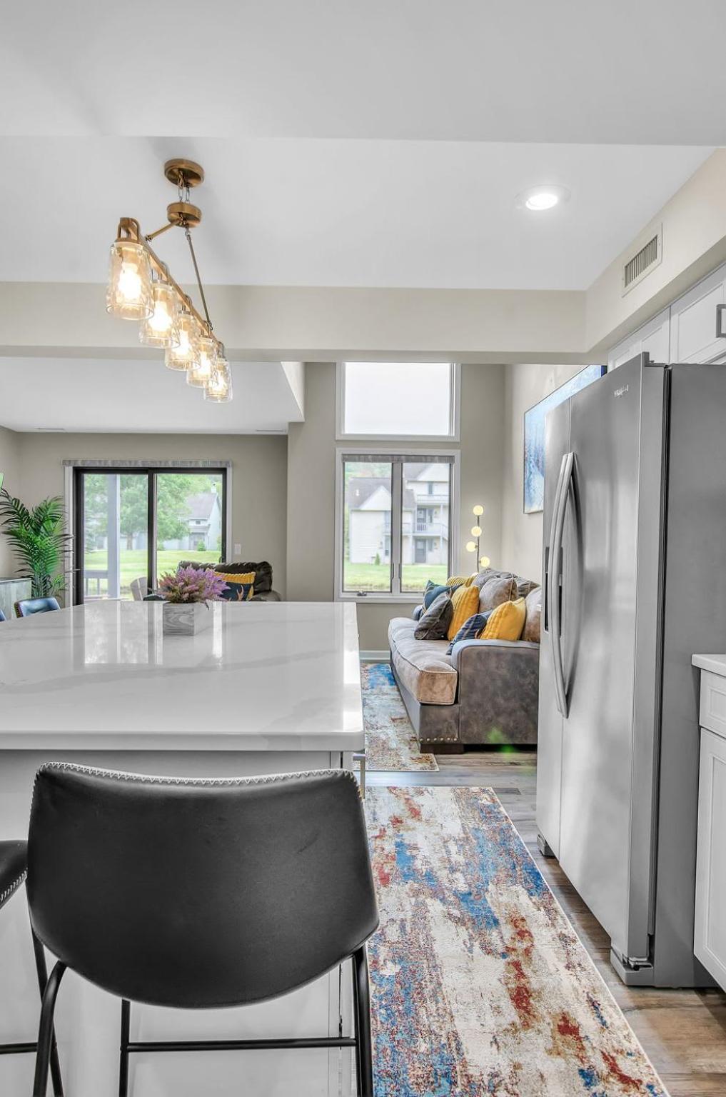 Family Townhouse With Fireplace Еликотвил Екстериор снимка