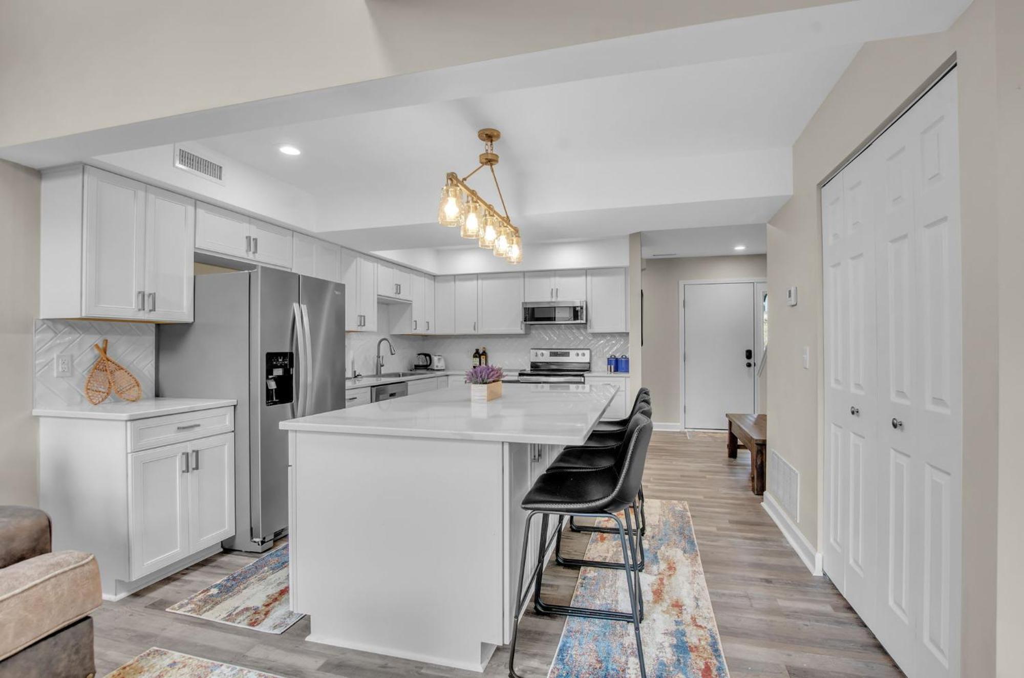 Family Townhouse With Fireplace Еликотвил Екстериор снимка