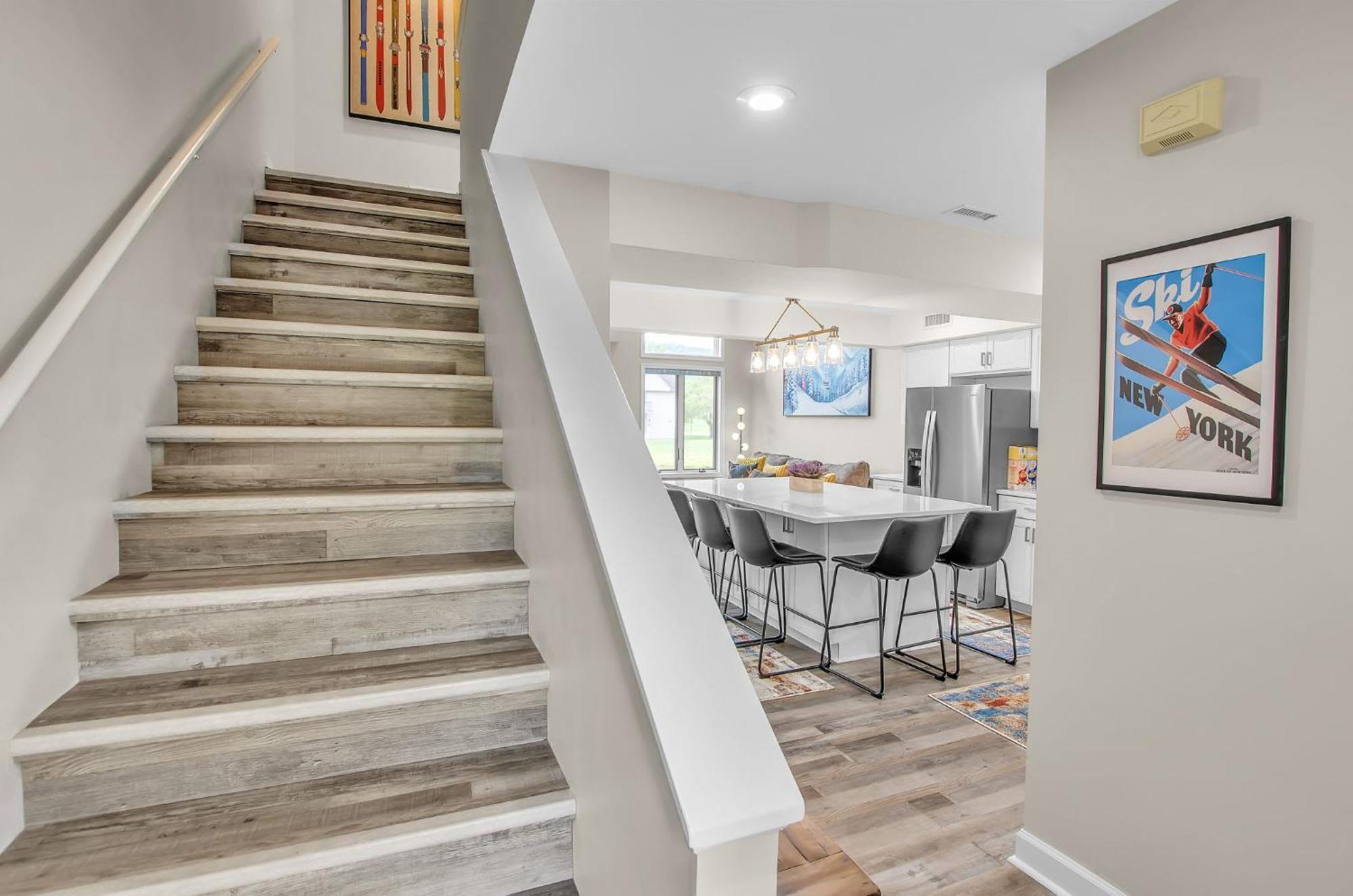 Family Townhouse With Fireplace Еликотвил Екстериор снимка